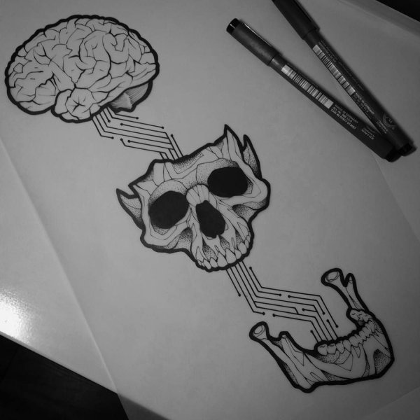 Череп черным маркером