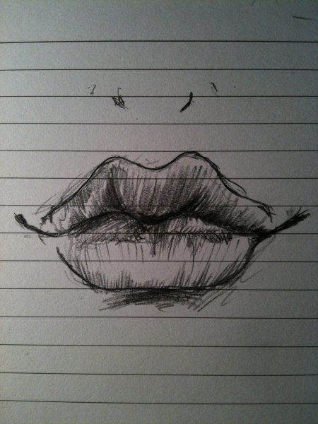 Губы чёрной ручкой