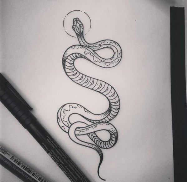 Тату змеи с листьями