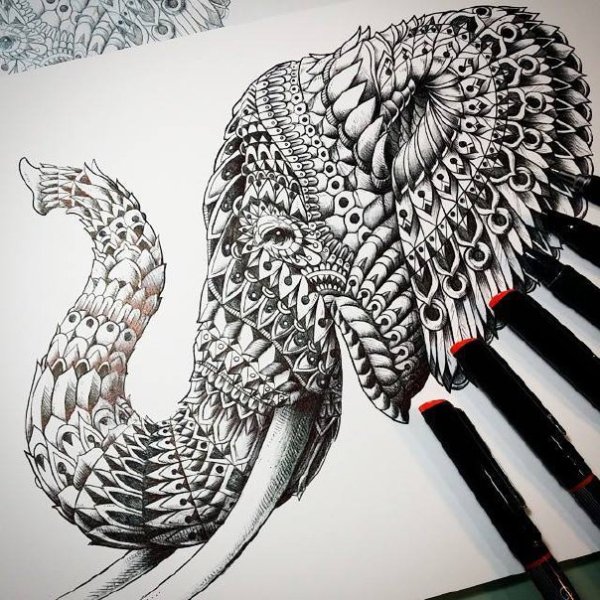 Слон гелевыми ручками