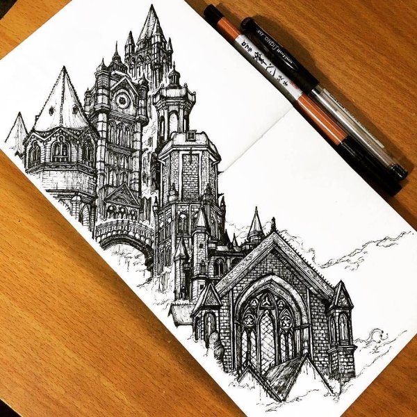 Зарисовки черной ручкой