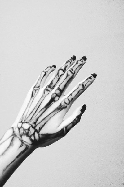 Тату скелет на руке