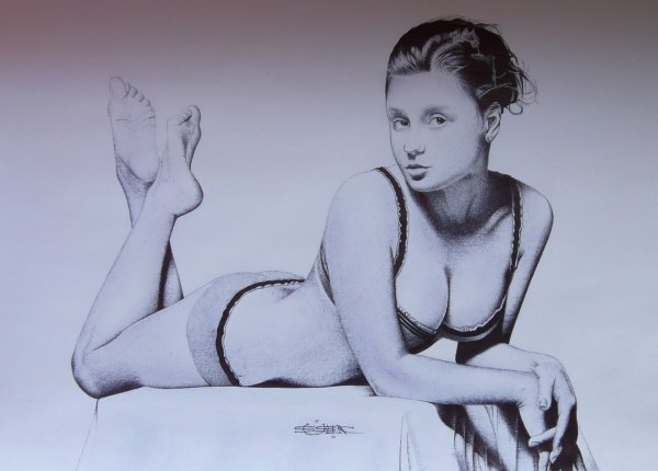 Рисунки ручкой узкие лица