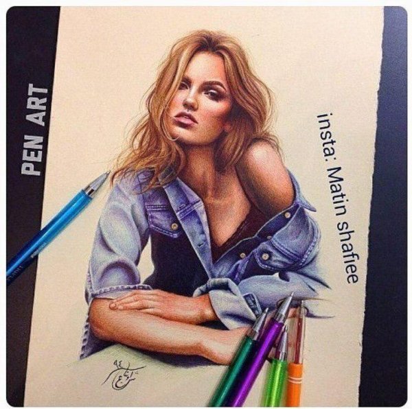 Рисунок девушки шариковой ручкой