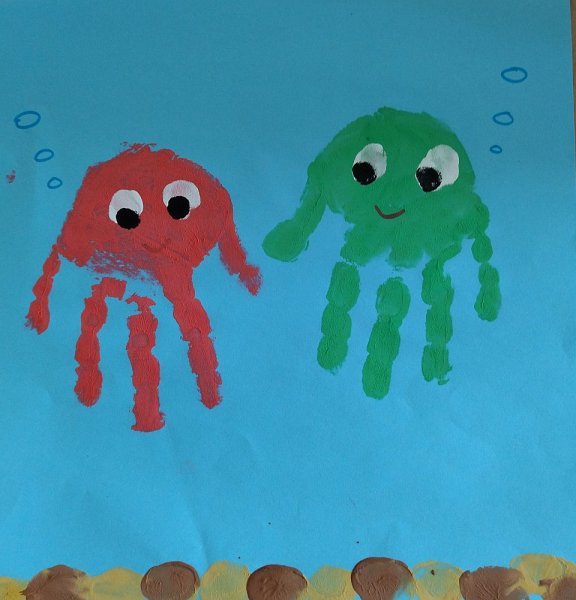 Осьминожки рисование ладошками