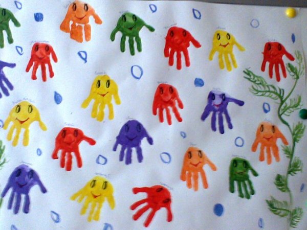 Цветные ладошки рисование в подготовительной группе