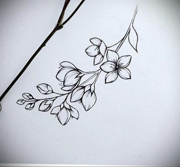 Тату ветка цветов