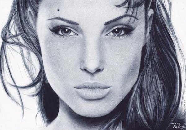 Портрет Анджелины Джоли сухая кисть