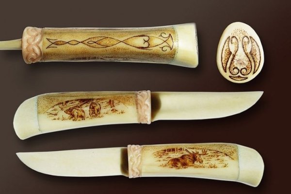 Нож с рукояткой из кости