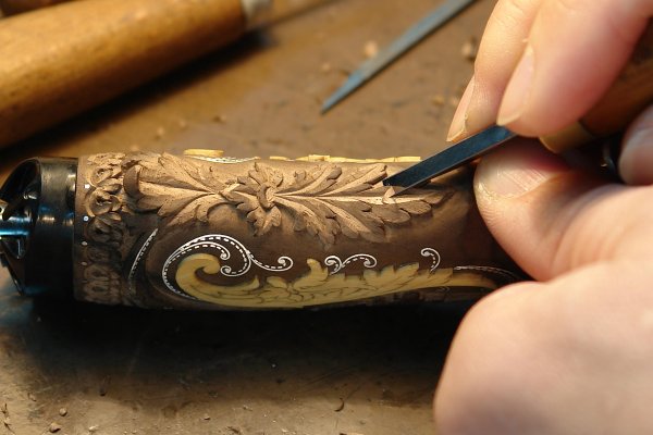 Ручная резьба по металлу