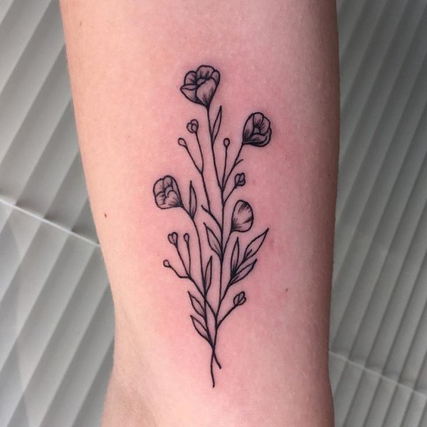 Тату на руке ручкой цветы