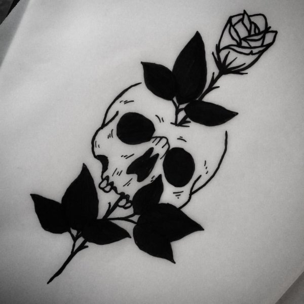 Тату череп с розой