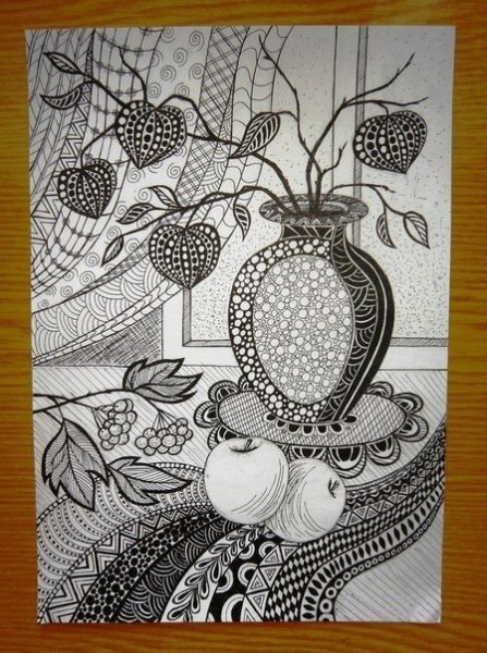 Натюрморт в технике Зентангл