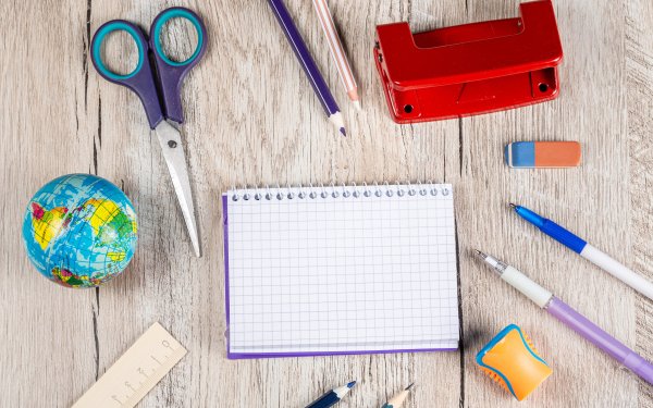 Карандаш с тетрадкой