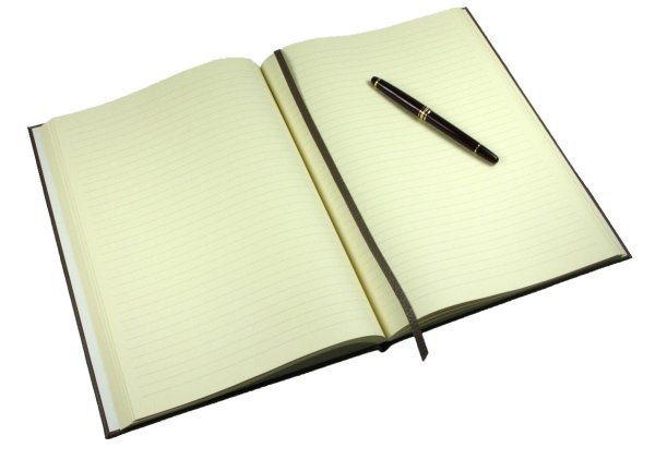 Раскрытая тетрадь и ручка