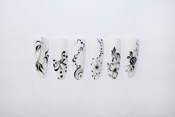 Тонкие линии и вензеля на ногтях