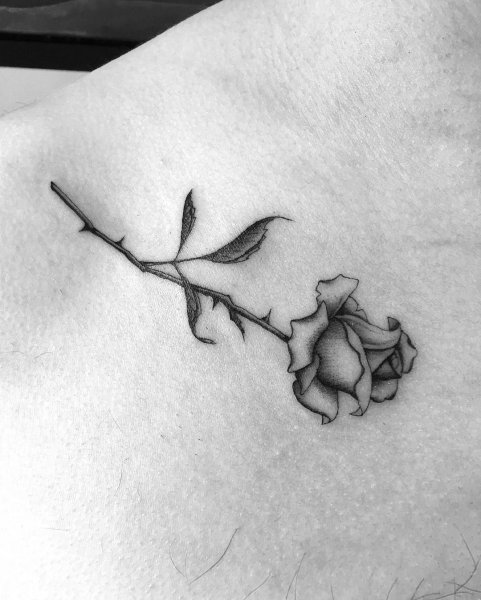 Тату Розочка маленькая