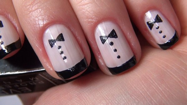 Детский маникюр с бантиками