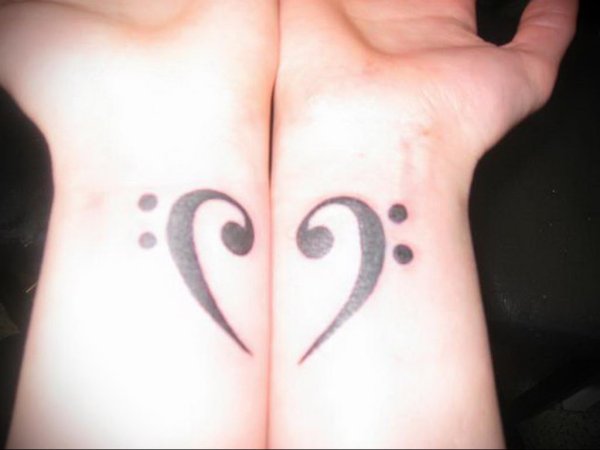 Татуировки гелевой ручкой парные