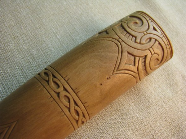 Деревянные рукоятки для ножей с резьбой