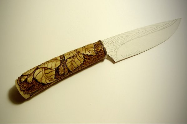 Резная рукоять ножа