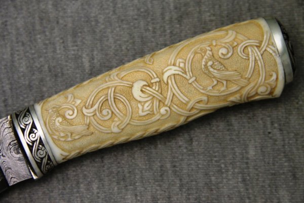Резьба на рукояти ножа Пампуха