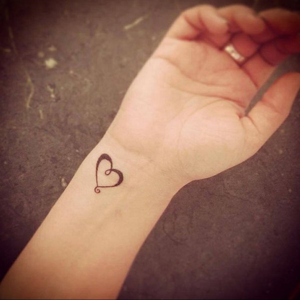 Тату маркером легко