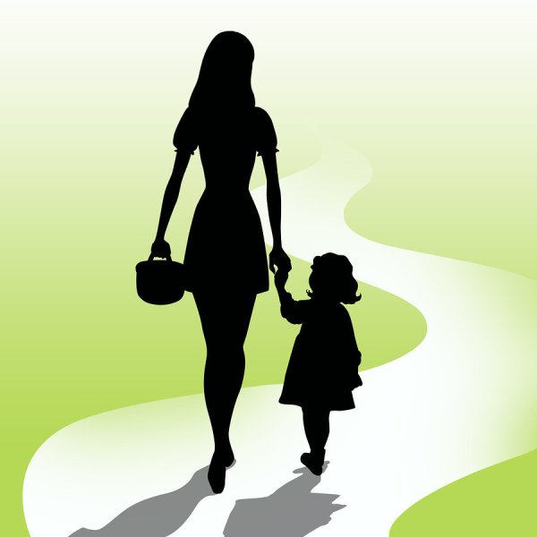 Женский силуэт с ребенком