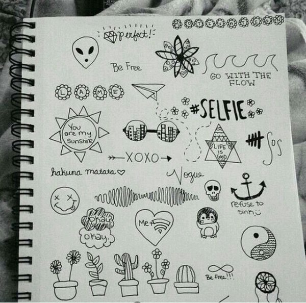 Маленькие рисуночки черной ручкой