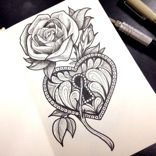 Роза черной ручкой