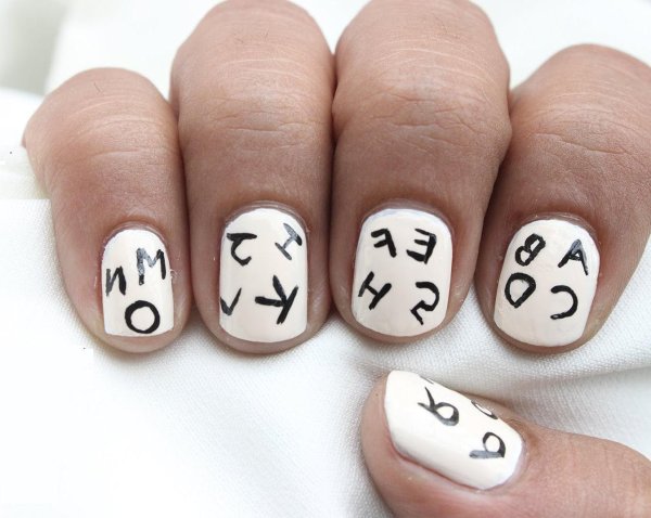 Прикольный маникюр для подростков