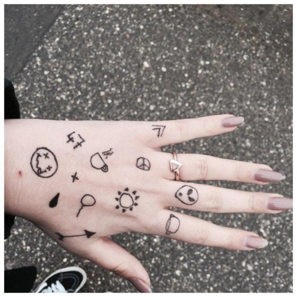 Рисование гелевой ручкой