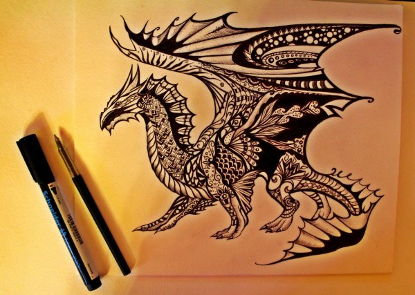 Рисунки маркером черным и красным