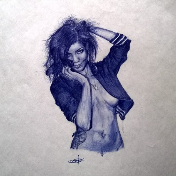 Девушка с ручкой