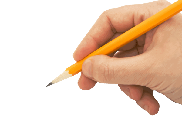 Детская рука с карандашом