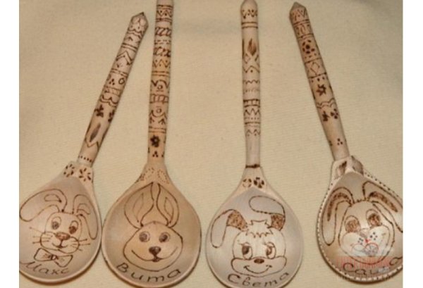 Выжигание по дереву на ложке