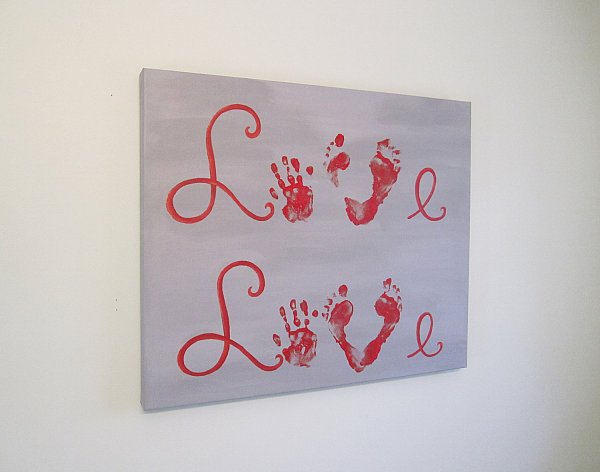 Рисунки из отпечатков ручек и ножек