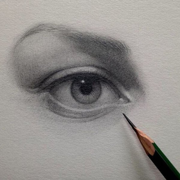 Глаз простым карандашом