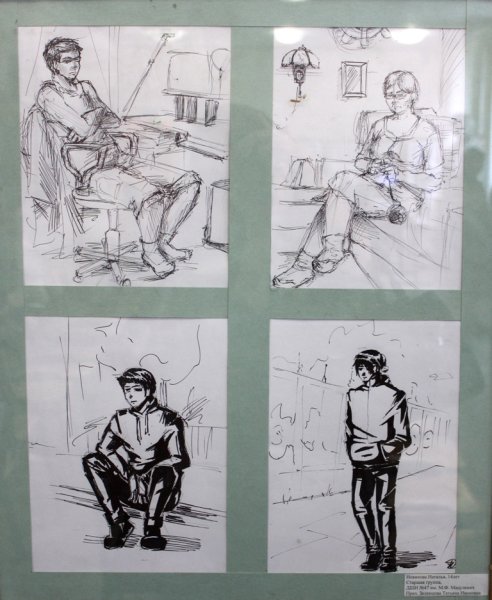 Наброски фигуры человека