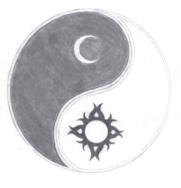 Татуировки солнце и Луна Инь Янь