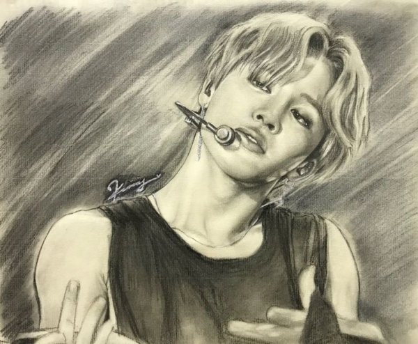 BTS Jimin карандашом