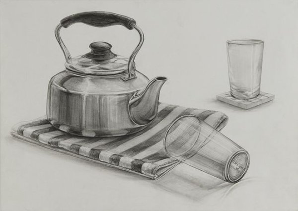 Академический рисунок чайник