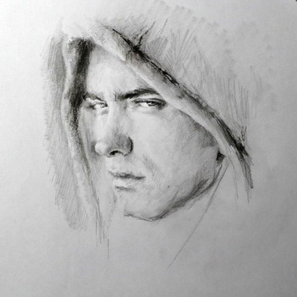 Девушка карандашом