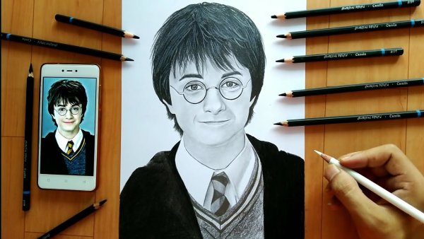 Гарри Поттер срисовать