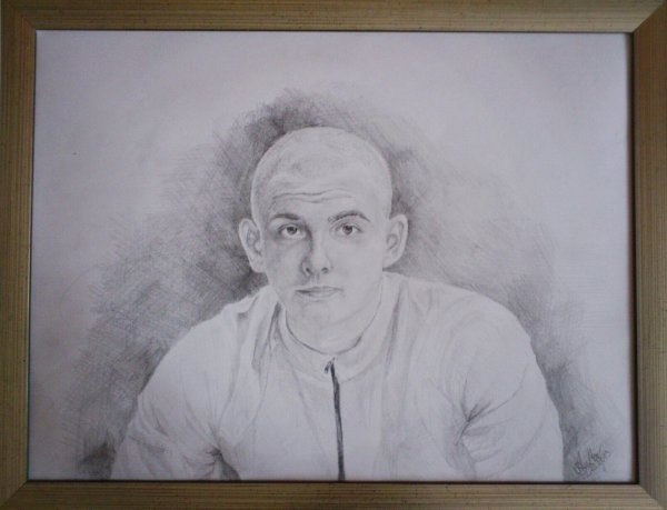 Брат карандашом