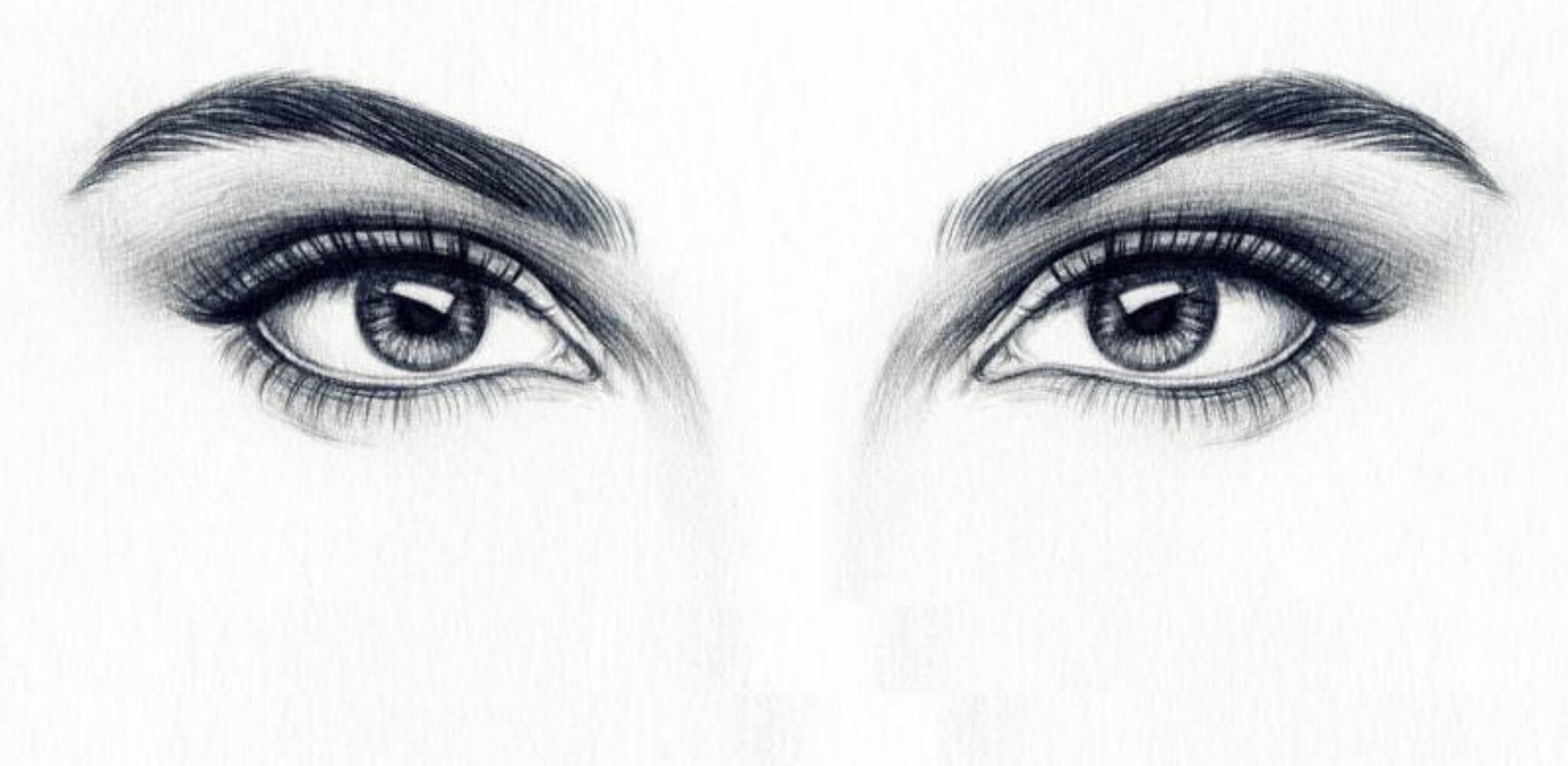Женские глаза карандашом
