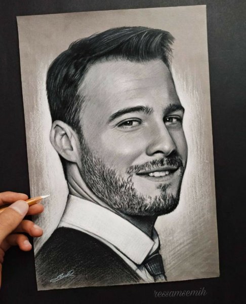 Рисования карандашом турецких актеров