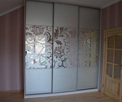 Шкаф купе 2000*2000 с пескоструем