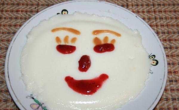 Тарелка с кашей мультяшная