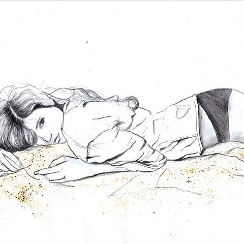 Силуэт лежащей женщины